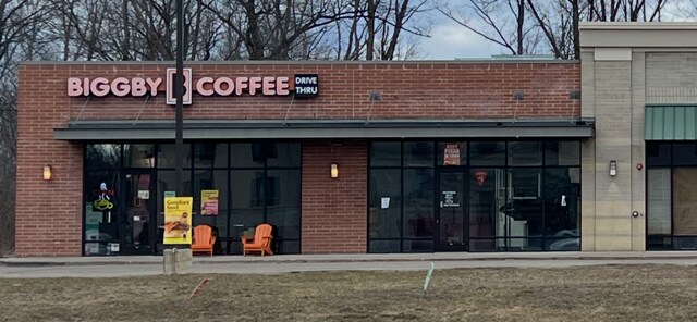 1180 M-43 Hwy, Hastings, MI à louer - Photo du bâtiment - Image 2 de 10