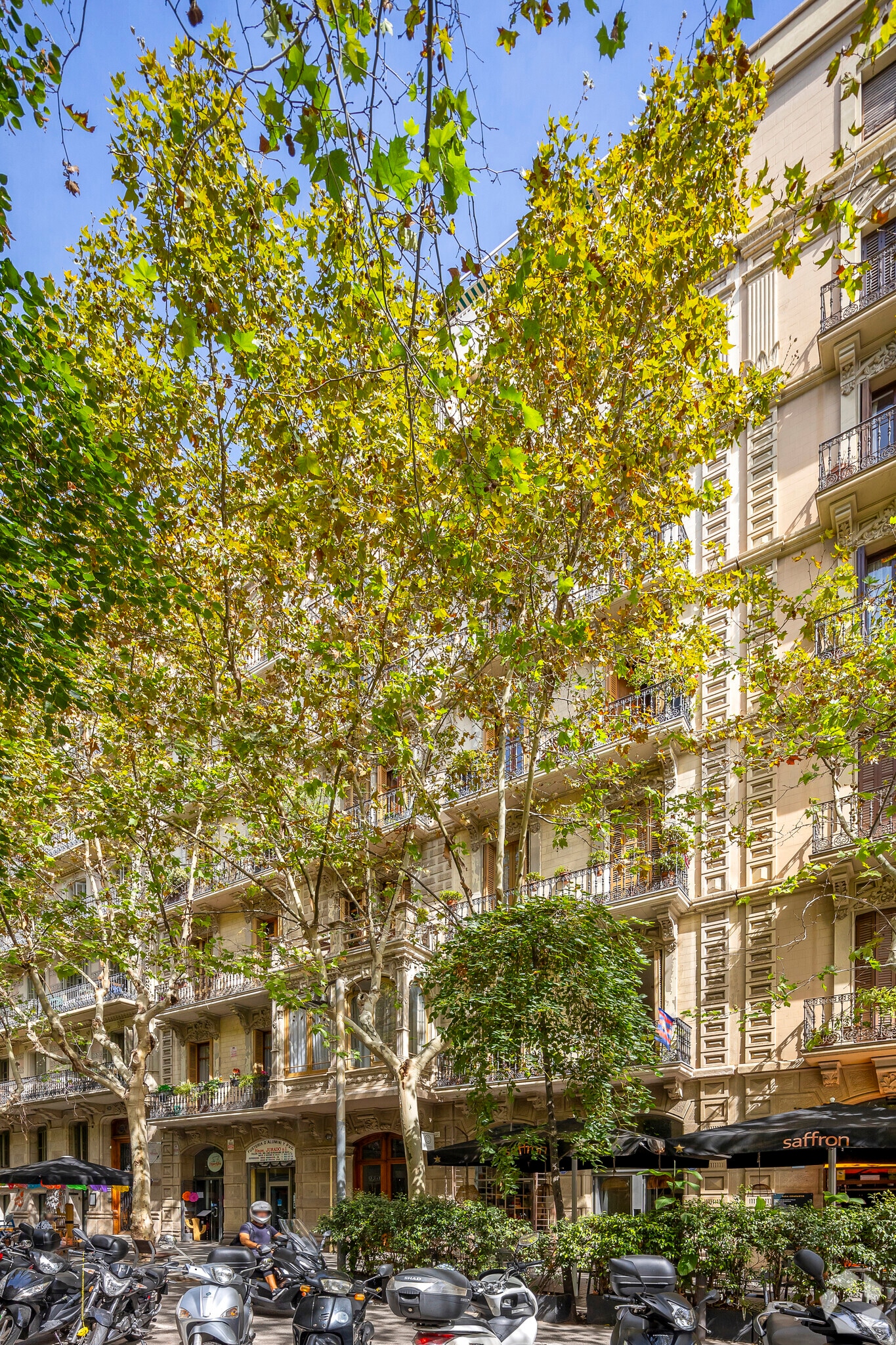 Carrer d'Enric Granados, 26, Barcelona, Barcelona for lease Primary Photo- Image 1 of 2