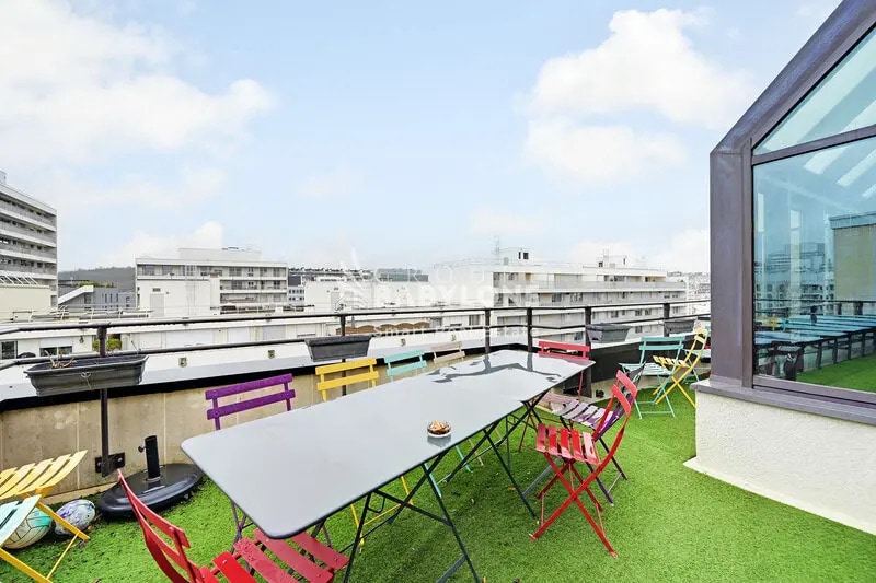 Office in Boulogne-Billancourt for lease - Building Photo - Image 1 of 14