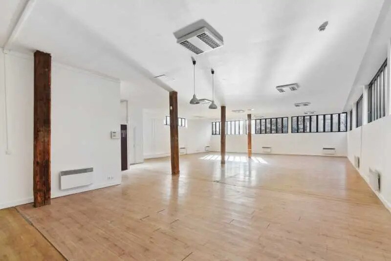 Office in Montreuil for lease - Interior Photo - Image 2 of 10