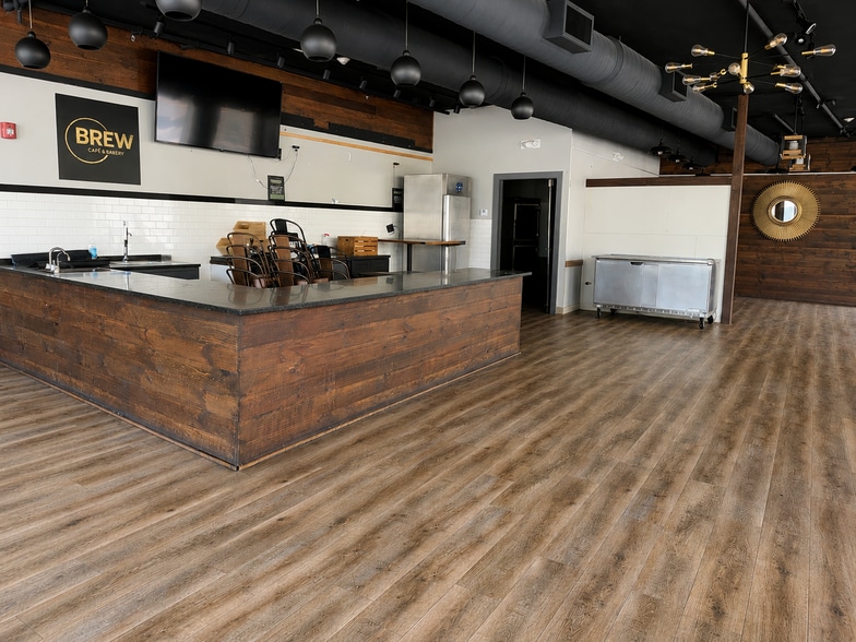 60 Franklin St, Worcester, MA for lease - Building Photo - Image 3 of 29