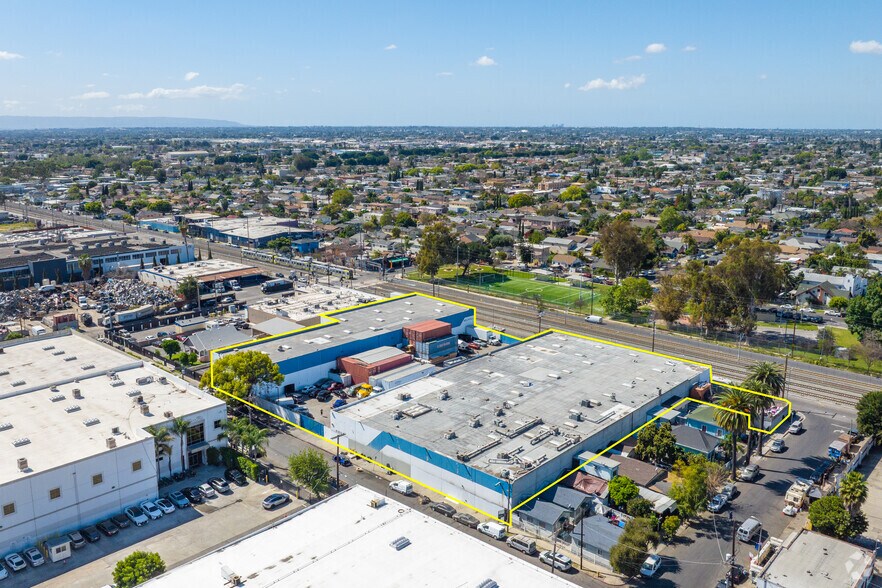 4801 Staunton Ave, Los Angeles, CA à vendre - Photo principale - Image 1 de 27