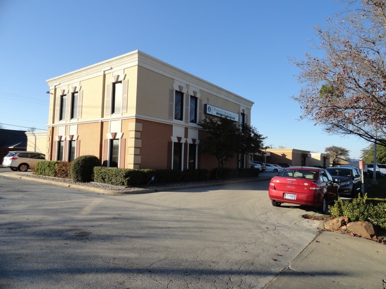 1340 S main St, Grapevine, TX for lease - Other - Image 2 of 5
