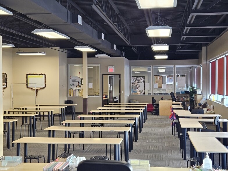 849 Premier Way, Sherwood Park, AB for lease - Building Photo - Image 3 of 5