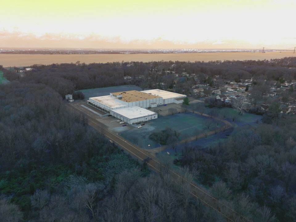 88 Industrial Park Rd, Pennsville, NJ for lease Building Photo- Image 1 of 2