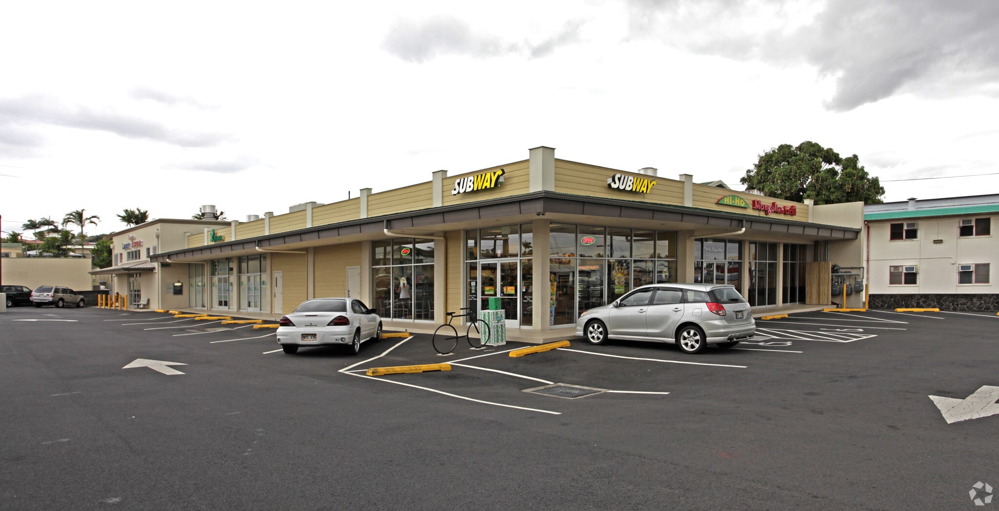 194 Kilauea Ave, Hilo, HI for lease Primary Photo- Image 1 of 4