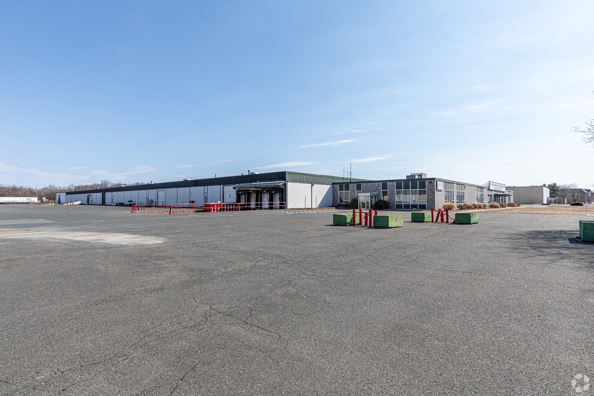 295 Ella Grasso Tpke, Windsor Locks, CT for lease Building Photo- Image 1 of 9