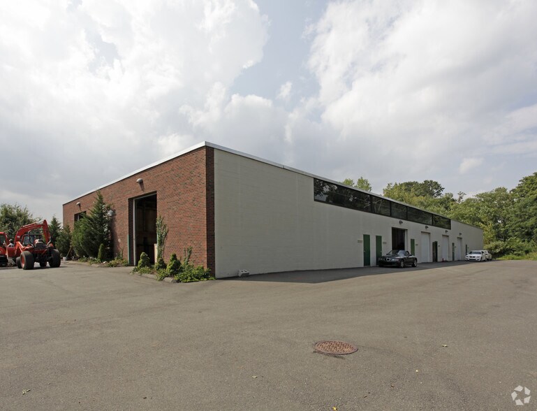 80 Prindle Hill Rd, Orange, CT à vendre - Photo principale - Image 1 de 10