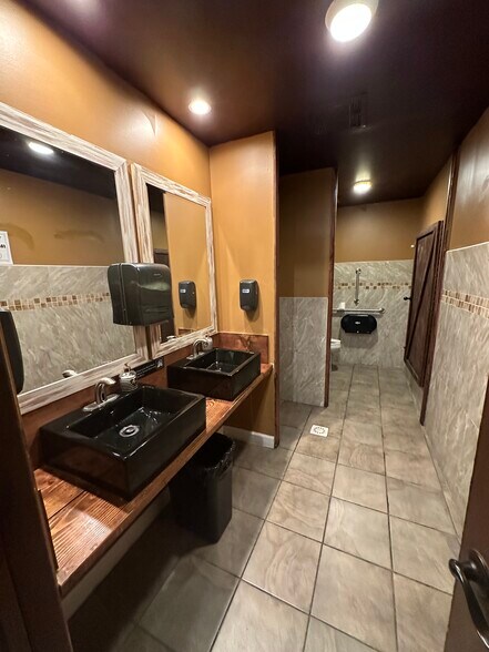 414 38th St, Union City, NJ à vendre - Photo intérieure - Image 2 de 10