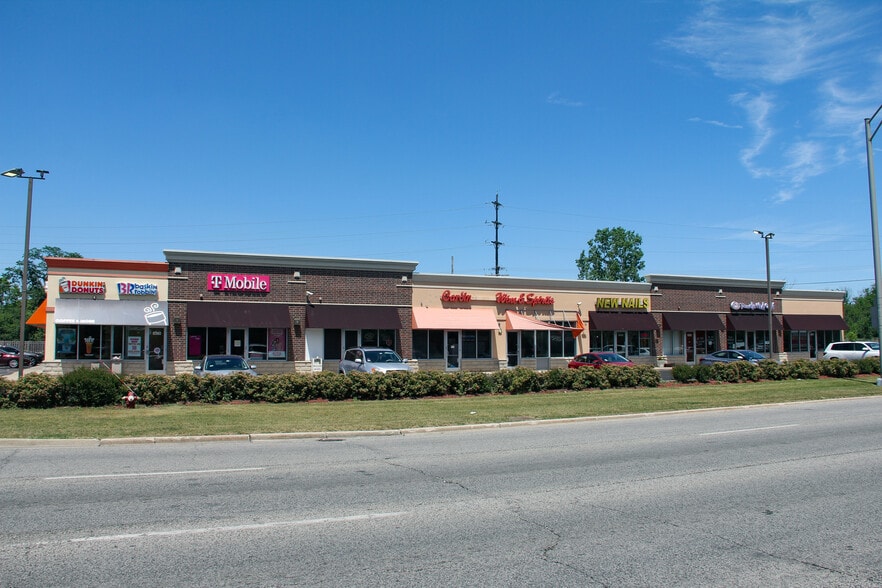 8300 W Cermak Rd, North Riverside, IL for lease - Building Photo - Image 3 of 4