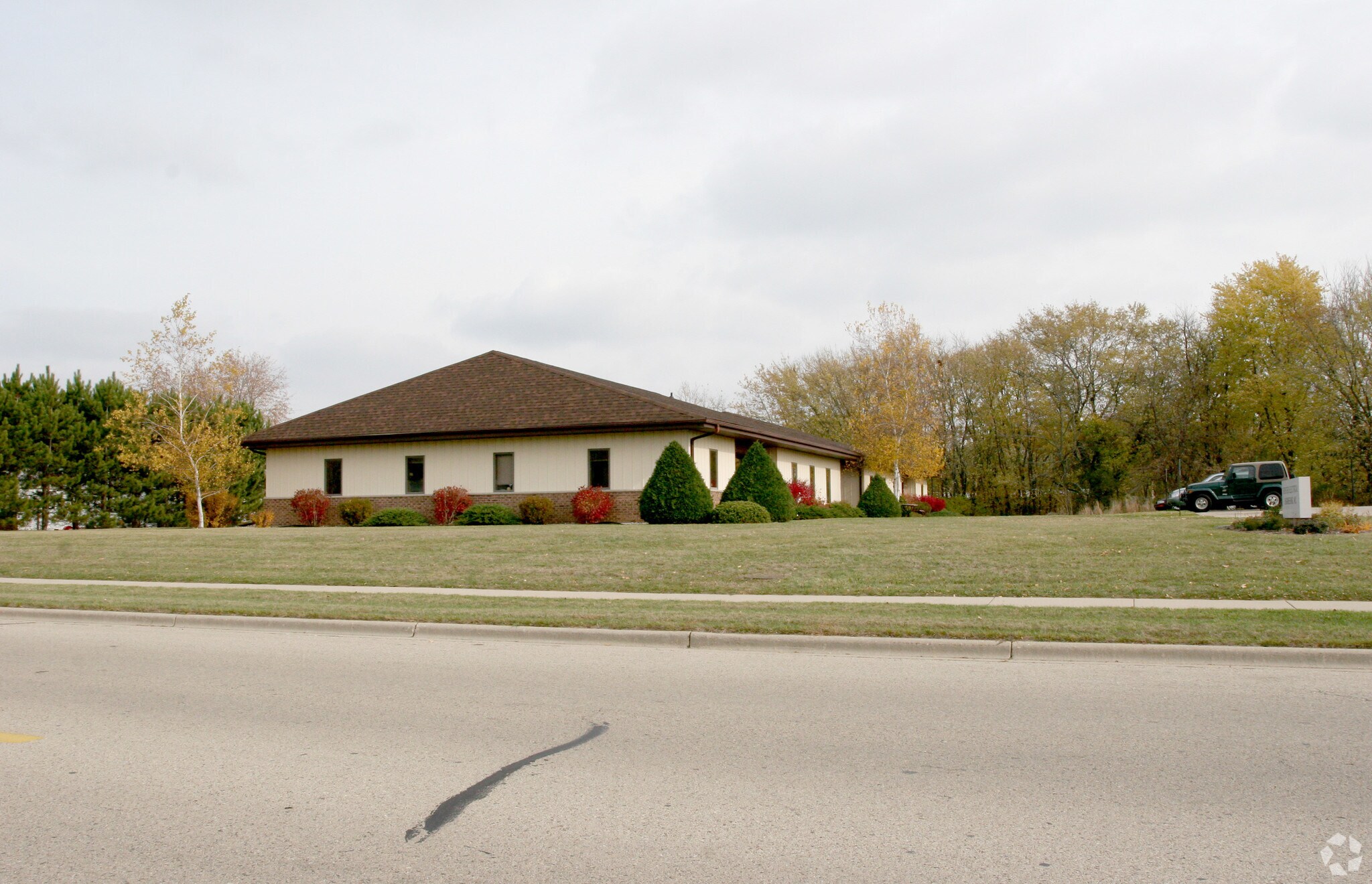 550 N Burr Oak Ave, Oregon, WI à louer Photo principale- Image 1 de 3