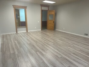 16-20 W Huron St, Pontiac, MI à louer Photo intérieure- Image 1 de 4