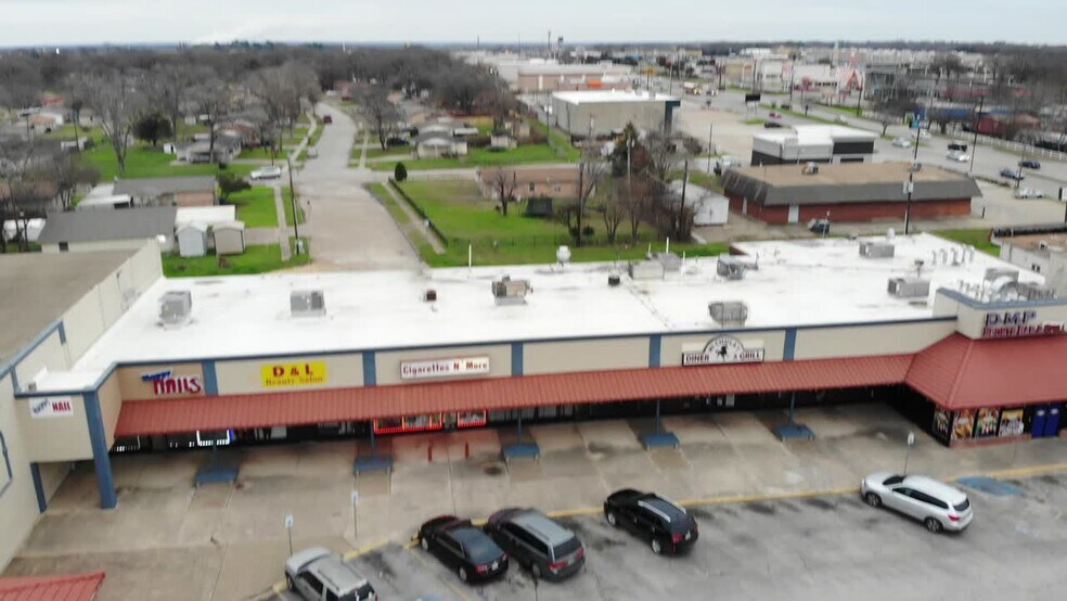 11903 Lake June Rd, Balch Springs, TX for lease - Commercial Listing Video - Image 3 of 3
