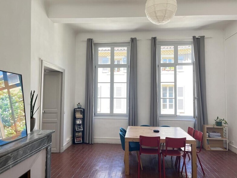 Office in Aix-en-Provence for lease - Interior Photo - Image 3 of 10