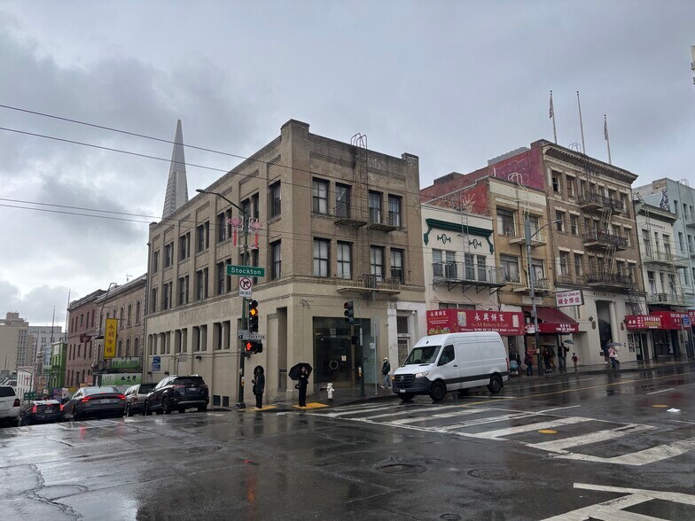 1074-1088 Stockton St, San Francisco, CA à louer - Photo du bâtiment - Image 2 de 4
