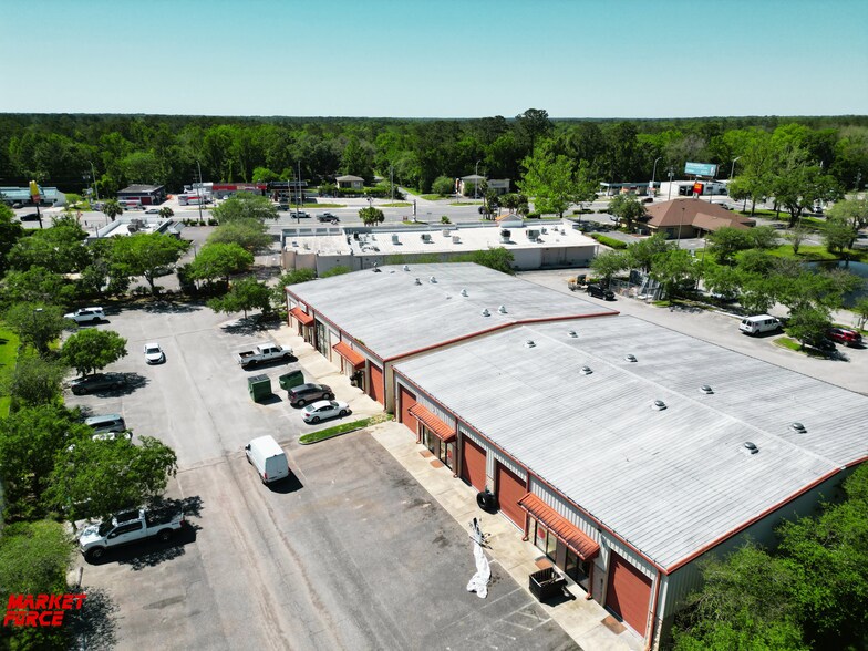 2070 Palmetto St, Middleburg, FL à louer - Photo du bâtiment - Image 1 de 11