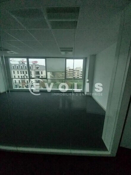 Bureau dans Clamart à louer - Photo du bâtiment - Image 3 de 8