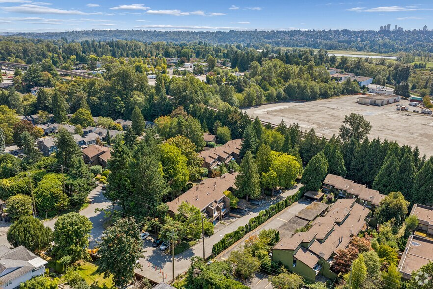 2620-2698 Moorcroft Crt, Burnaby, BC à vendre - Autre - Image 1 de 3