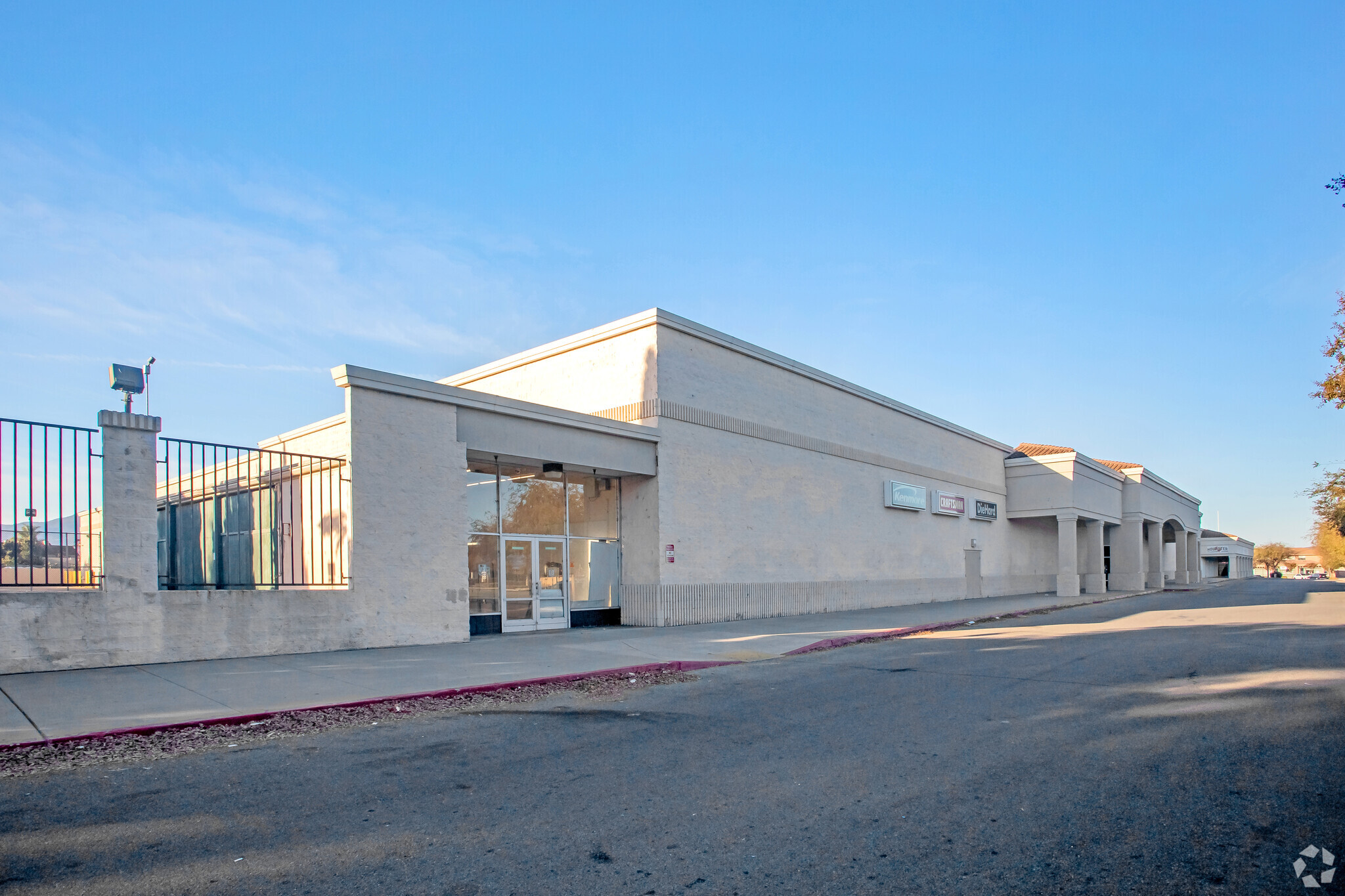 341-491 Tres Pinos Rd, Hollister, CA for sale Building Photo- Image 1 of 1