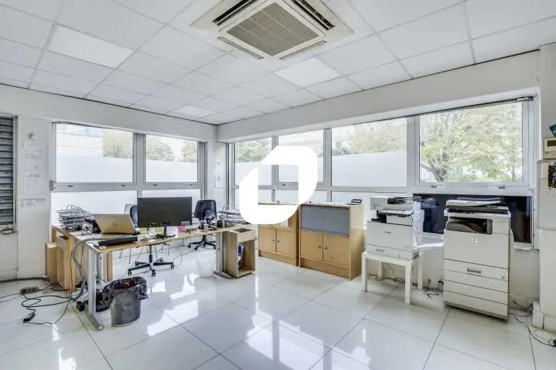 34-36 Rue Auguste Perret, Villejuif for lease - Building Photo - Image 2 of 33