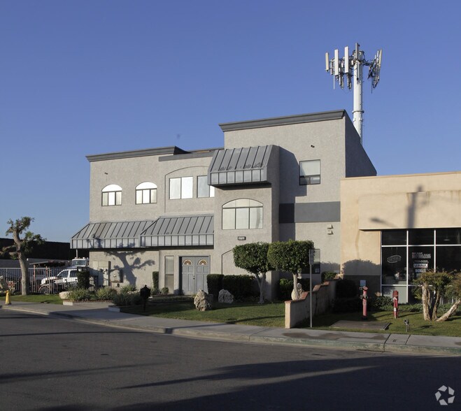 7161 McNeil Ln, Buena Park, CA à louer - Photo du bâtiment - Image 3 de 3
