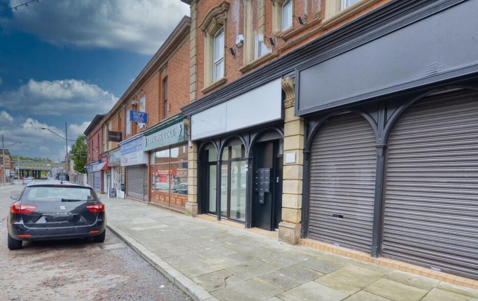 68-70 Darwen St, Blackburn for lease - Building Photo - Image 2 of 2