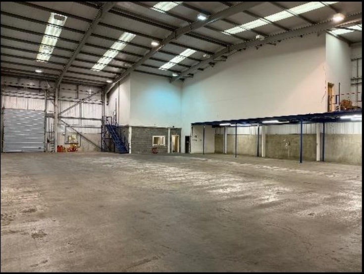 Thomas Rd, Crayford à louer Photo intérieure- Image 1 de 3