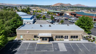 8601 W Clearwater Ave, Kennewick, WA for lease Interior Photo- Image 2 of 11