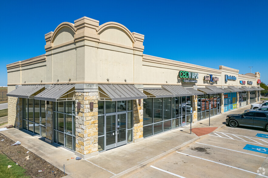 750 Alta Mere Dr, Fort Worth, TX for lease - Building Photo - Image 1 of 9