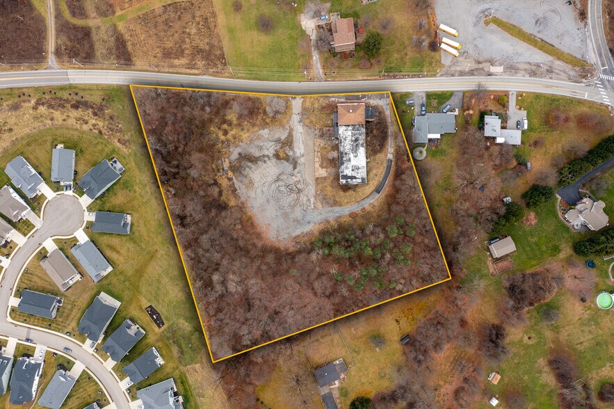 4109 Bakerstown-Warrendale Rd, Gibsonia, PA à vendre - Photo du bâtiment - Image 1 de 8