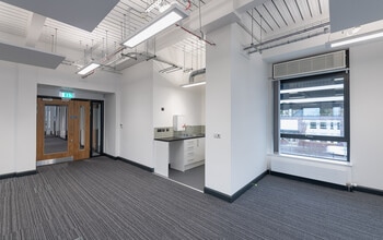 Babbage Way, Clyst Honiton for lease Interior Photo- Image 2 of 9