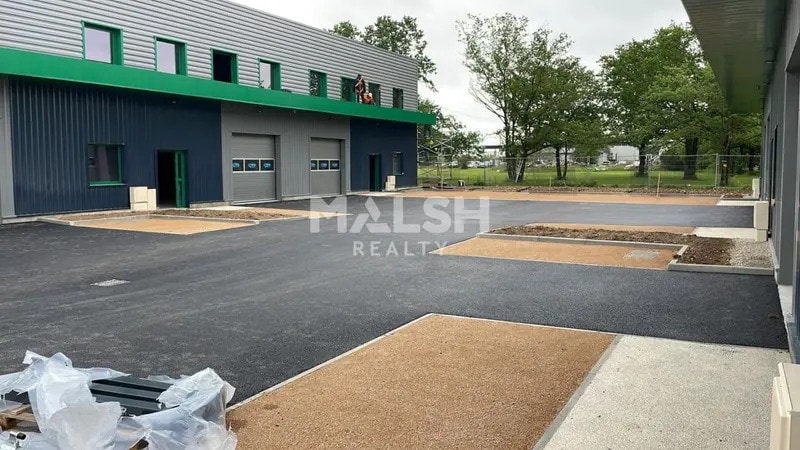 Flex dans Tignieu-Jameyzieu à louer - Photo du bâtiment - Image 2 de 11