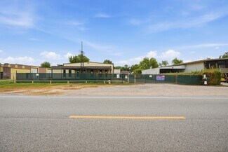 Plus de détails pour 2233 Garden Rd, Pearland, TX - Industriel à louer