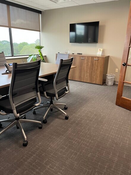 415 N Mckinley St, Little Rock, AR for lease - Interior Photo - Image 3 of 6