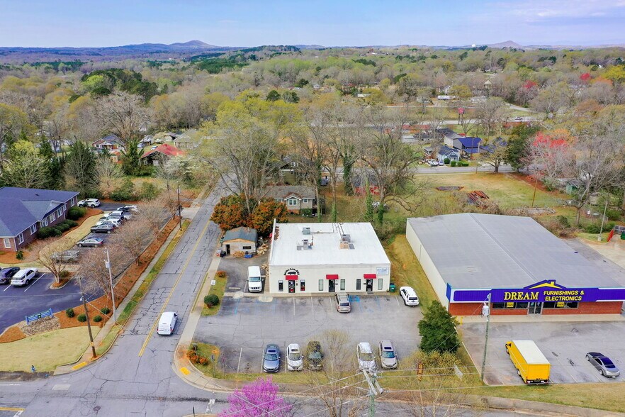 444 Hampton Ave, Pickens, SC à vendre - Photo du bâtiment - Image 3 de 27