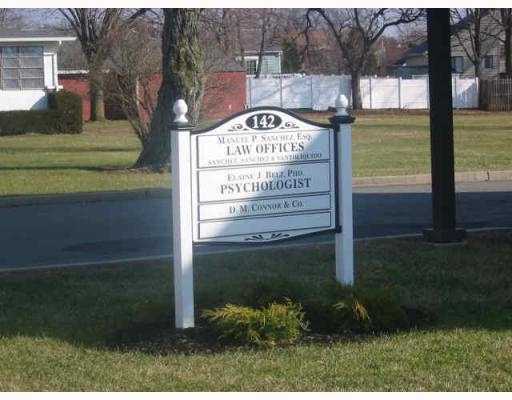 142 Oak Tree Ave, South Plainfield, NJ for lease - Building Photo - Image 3 of 56