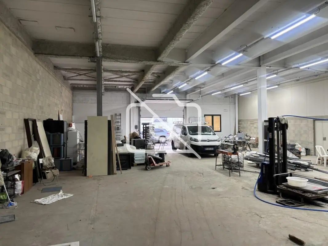 Industriel dans Noisy-le-Grand à louer Photo intérieure- Image 1 de 6