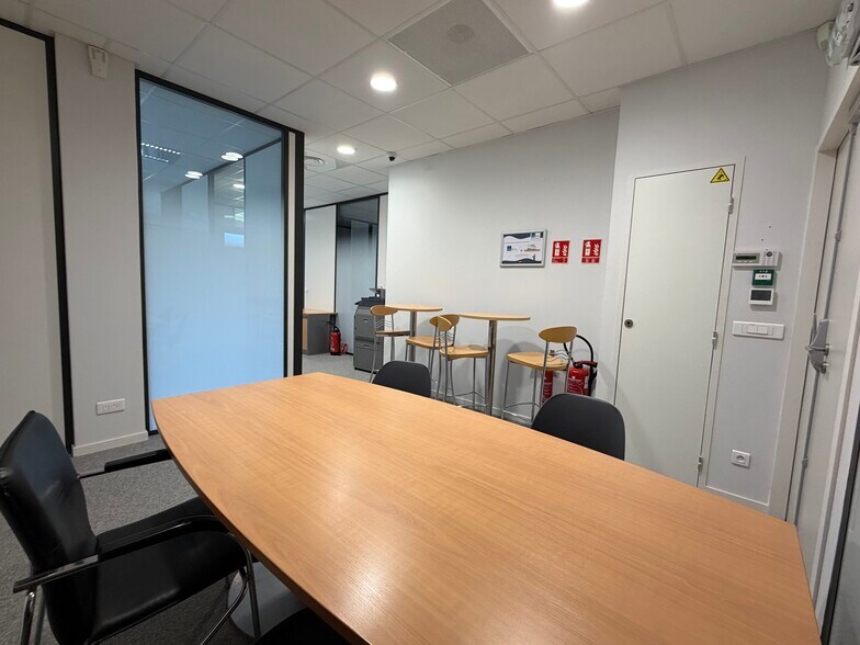 314 C Allée Des Noisetiers, Limonest à vendre - Photo du bâtiment - Image 3 de 8