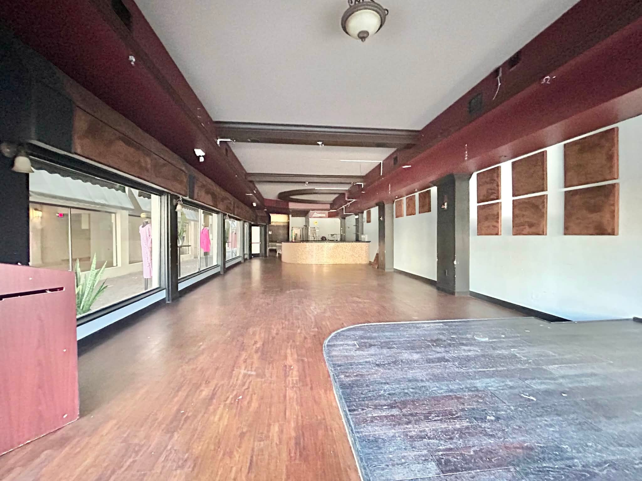 901-903 E New Haven Ave, Melbourne, FL à louer Photo intérieure- Image 1 de 3