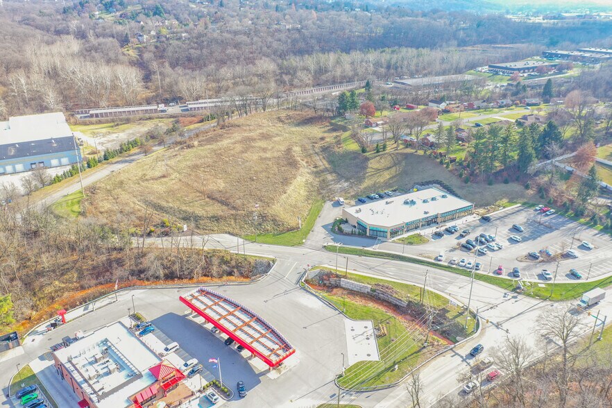 3117 Washington Pike, Bridgeville, PA à vendre - Photo du bâtiment - Image 3 de 9