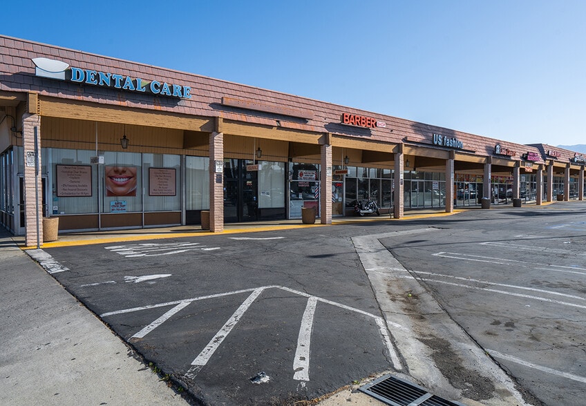 1301-1699 E Florida Ave, Hemet, CA for lease - Building Photo - Image 3 of 14