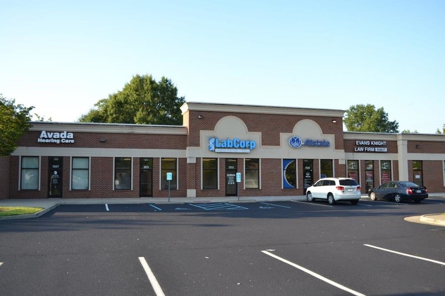 1501-1521 Hardy Cash Dr, Hampton, VA for sale - Building Photo - Image 3 of 5