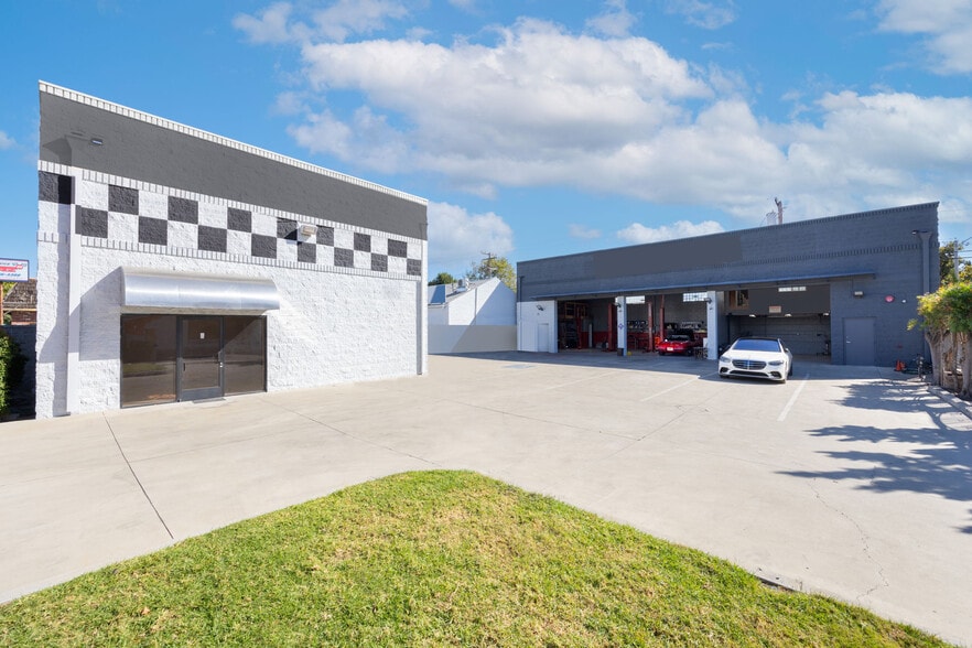 4012 W Burbank Blvd, Burbank, CA for lease - Building Photo - Image 3 of 3