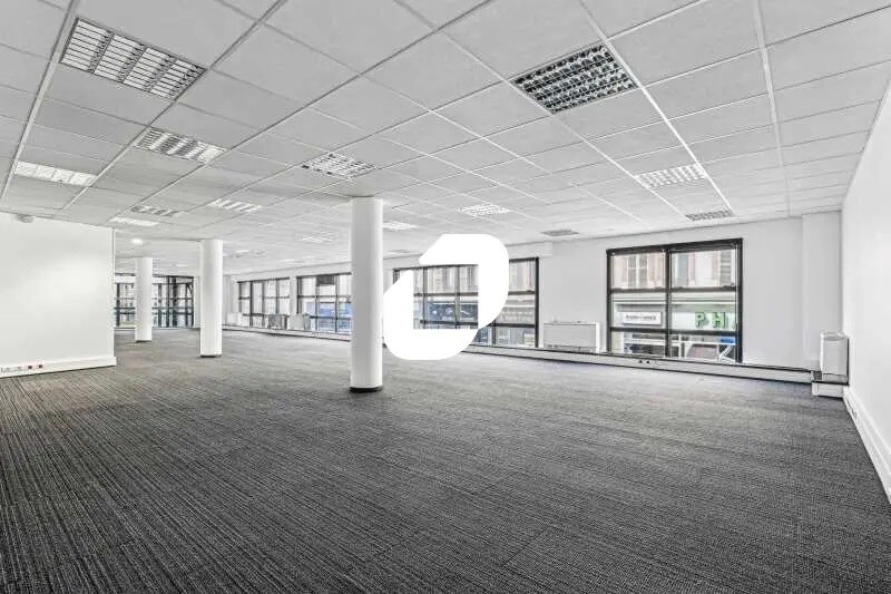 Office in Asnières-sur-Seine for lease - Building Photo - Image 2 of 5