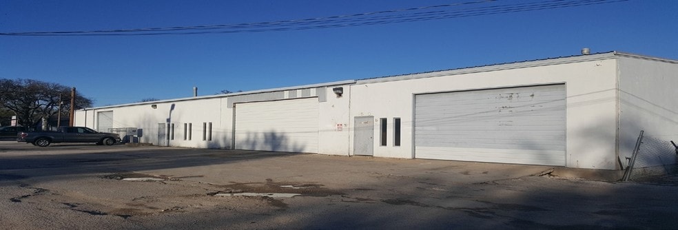 4500 Waldemar St, Haltom City, TX for lease - Building Photo - Image 2 of 5