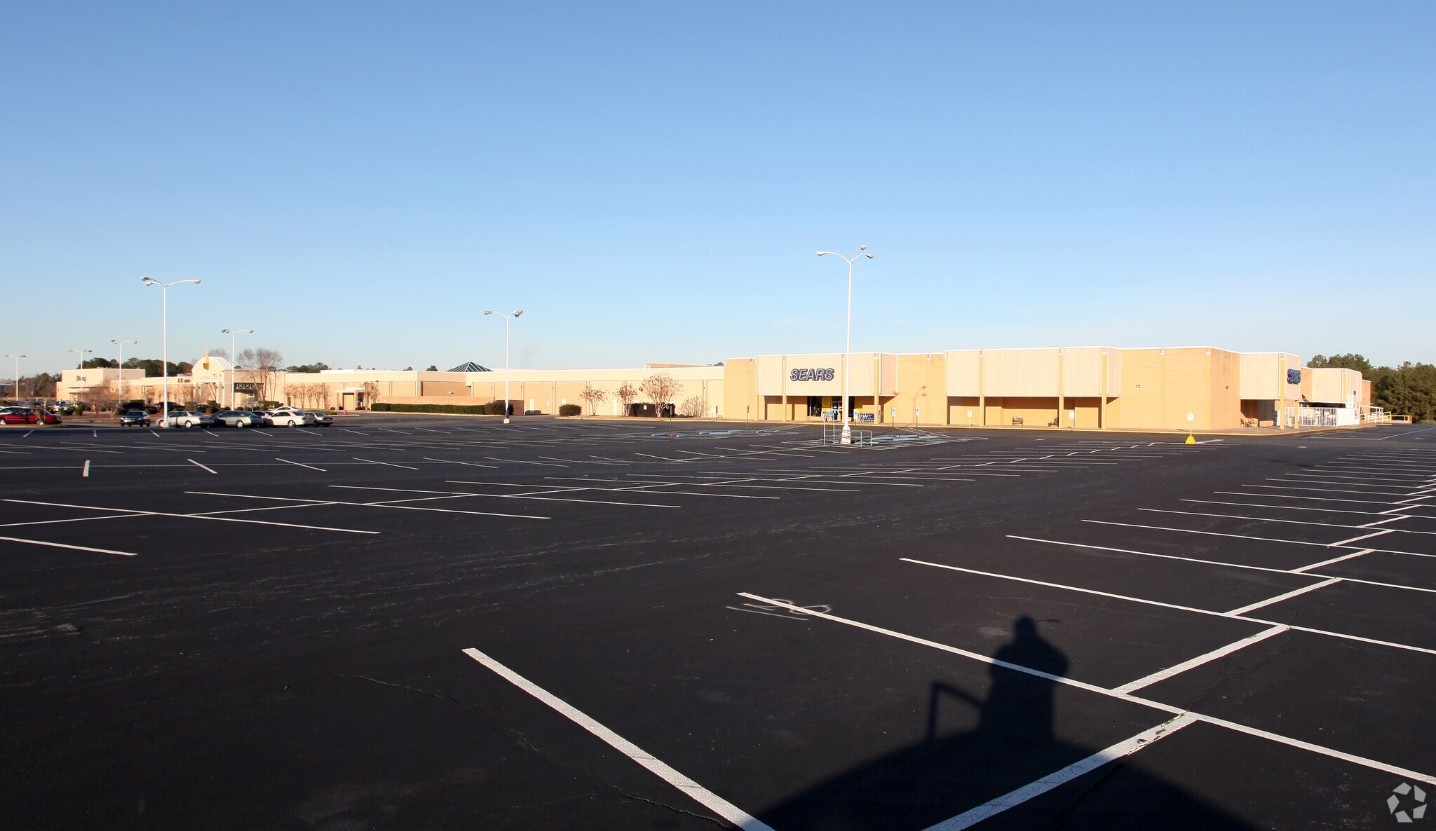 625 N Berkeley Blvd, Goldsboro, NC for lease Primary Photo- Image 1 of 5