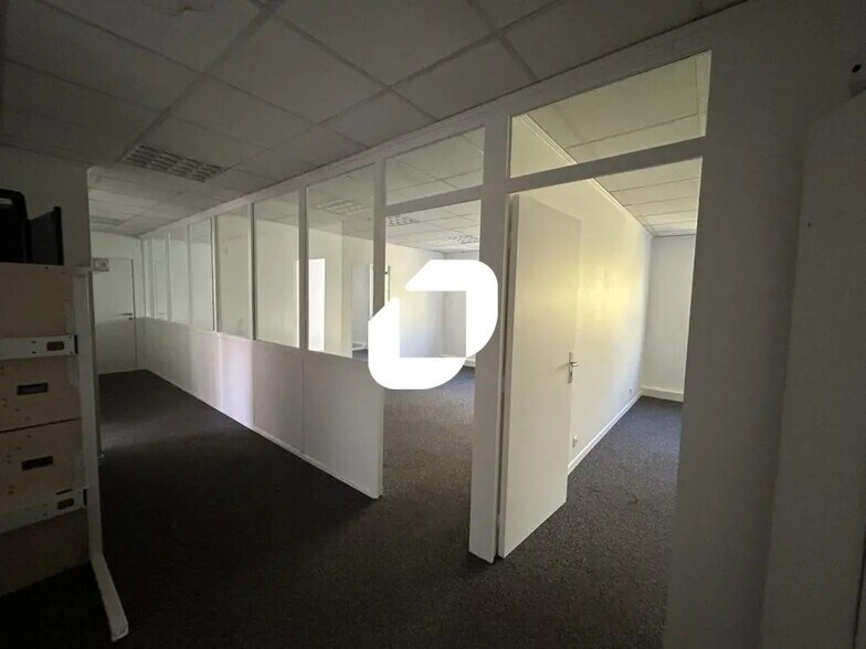 Bureau dans Noisy-le-Grand à louer - Photo intérieure - Image 2 de 6
