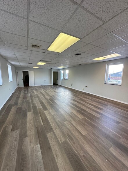 11 Prospect Ave, Hewlett, NY for lease - Building Photo - Image 2 of 2