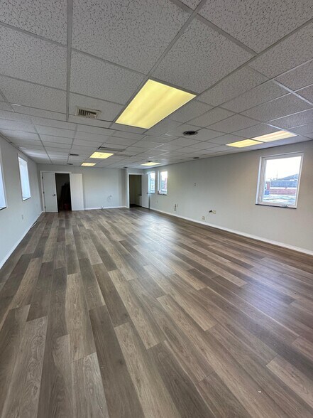 11 Prospect Ave, Hewlett, NY à louer - Photo du bâtiment - Image 2 de 2