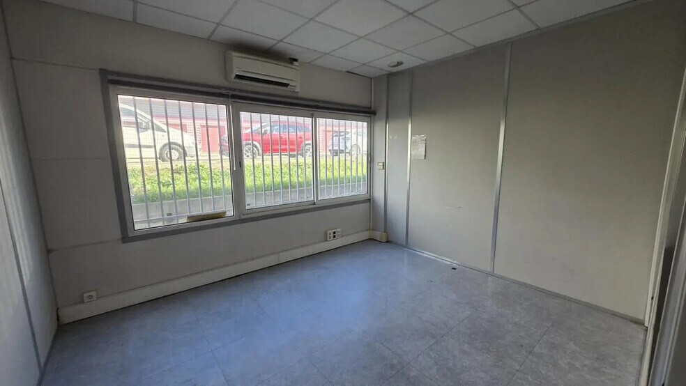 Flex in La Farlède for lease - Interior Photo - Image 3 of 10